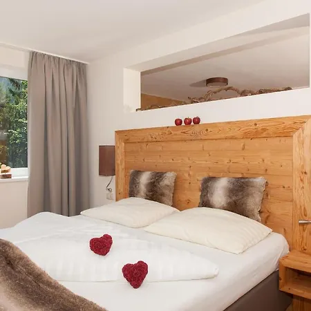 Garni Berghof פרטיסאו