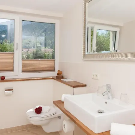 Hotel Garni Berghof 3*